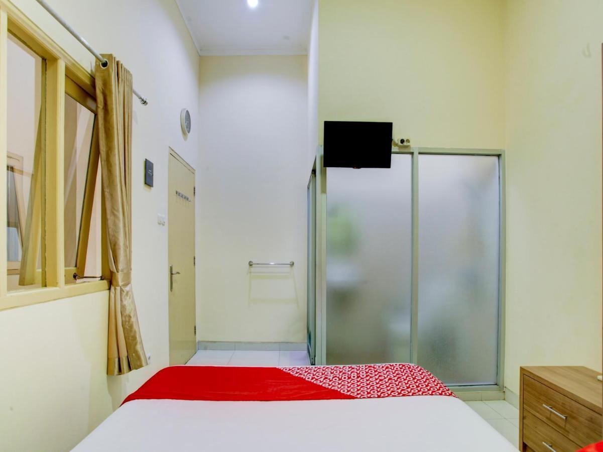 ホテル Oyo 90141 3A Syariah ジャカルタ エクステリア 写真